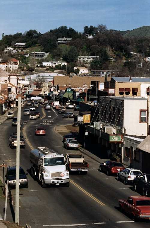 Looking north up Washington Street toward the Red Church
